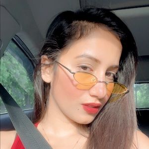 Meet your Posher, Varsha